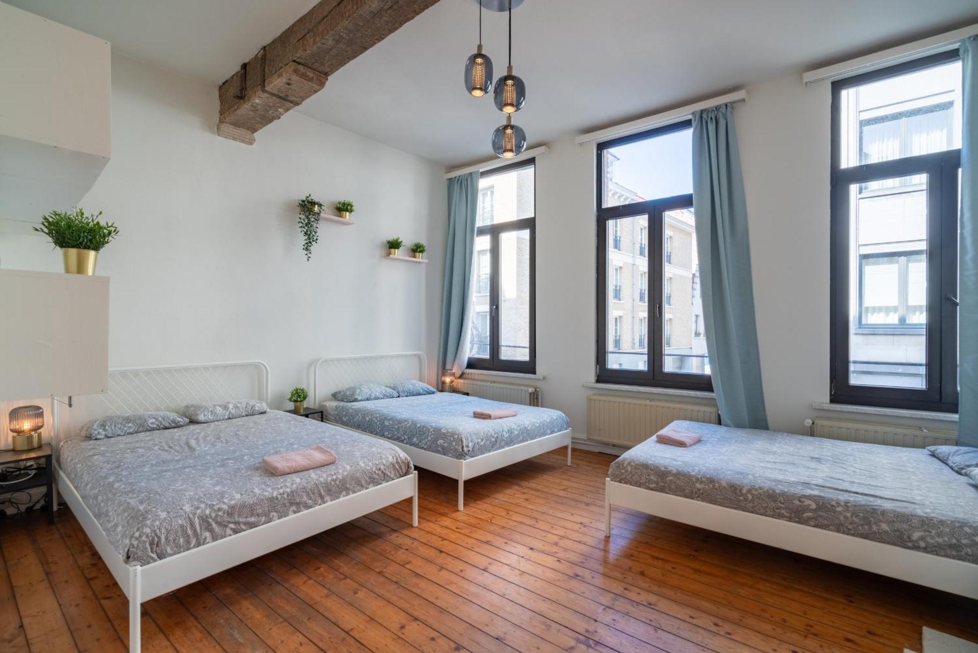 Authentic Apartments In The Center Of Antwerp Antuérpia Exterior foto