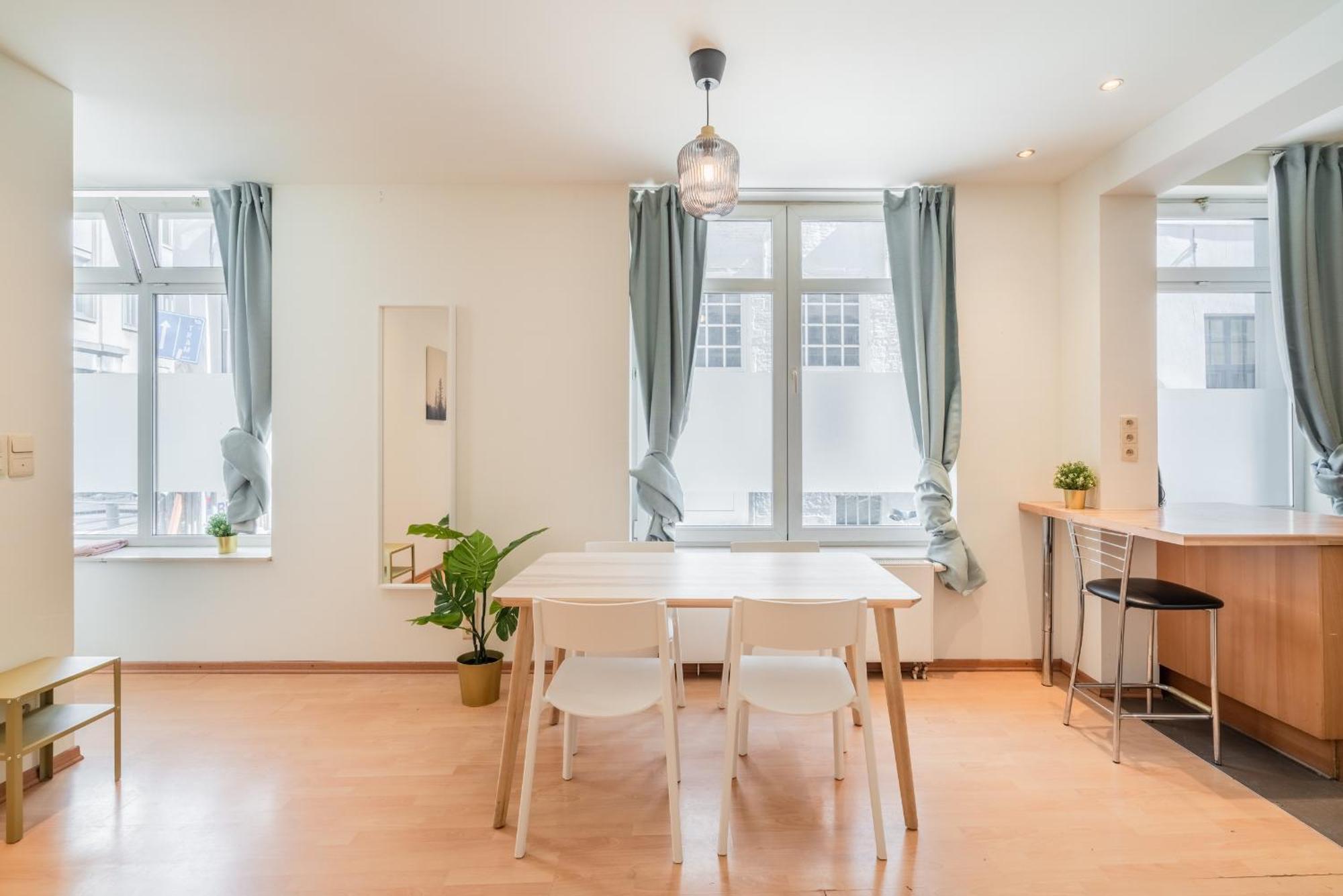 Authentic Apartments In The Center Of Antwerp Antuérpia Exterior foto